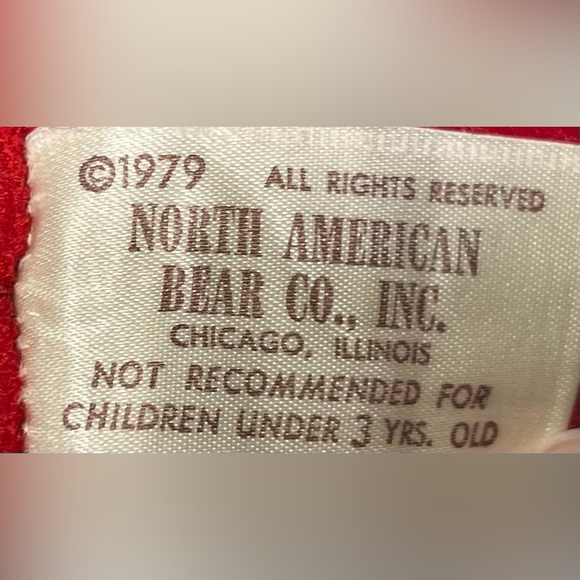 Vintage 1979 North American Bear Co. Red Bear Designed By Barbara Isenberg - Picture 9 of 10